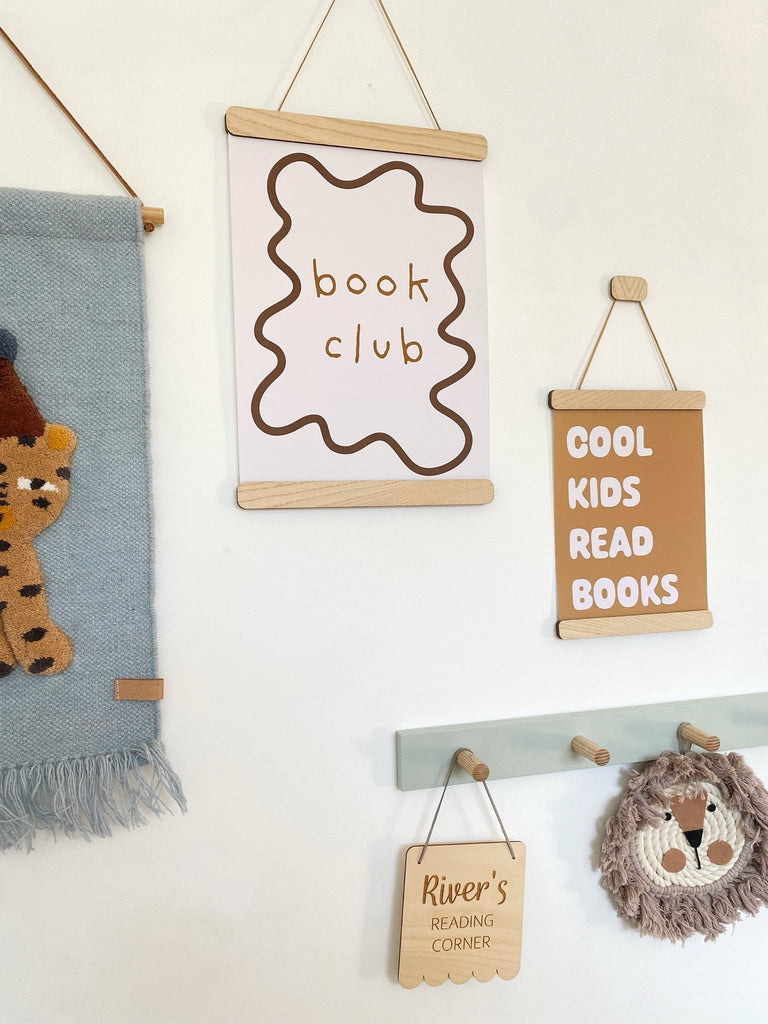 Autumn's Corner: Straight Ash Magnetic Picture Frame - Acorn & Pip_Autumns Corner