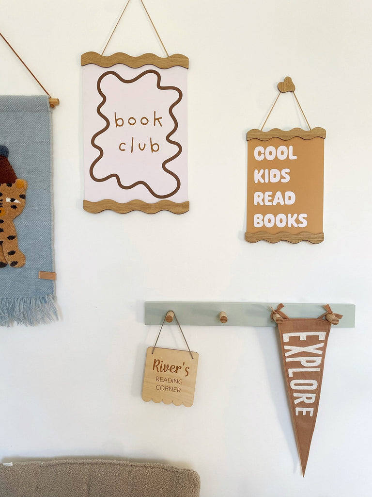 Autumn's Corner: Wavy Oak Magnetic Picture Frame - Acorn & Pip_Autumns Corner