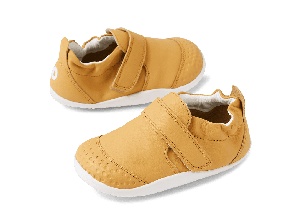 Bobux: Xplorer Go Velcro Pre - Walkers - Oak Buff - Acorn & Pip_Bobux
