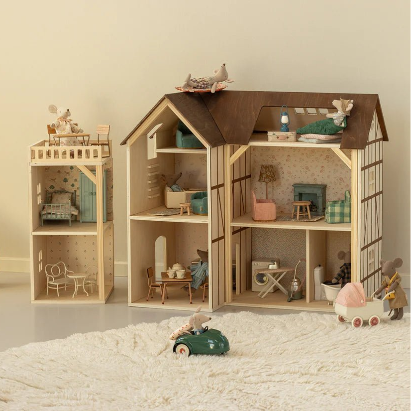 Maileg: Wallpaper - Mouse Hole Farmhouse - Acorn & Pip_Maileg